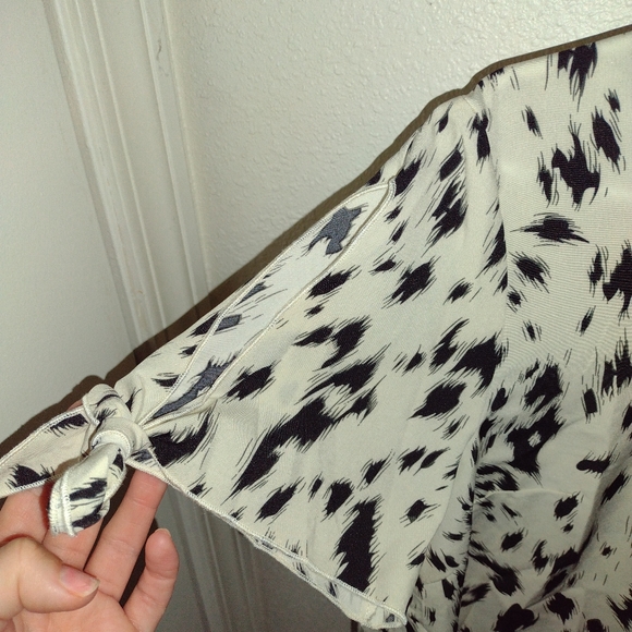 Medium new top - Picture 4 of 6